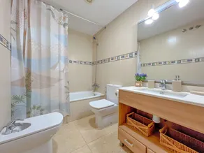 Appartement pour 3 personnes, Wi-Fi gratuit dans le centre de Lloret, à 300 mètres de la plage, idéal pour les jeunes. - Image 3