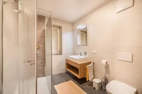 Apartamento vacacional \"Parigger Apt Lavendel\" con vistas a la montaña, jardín comunitario y Wi-Fi - Image 5
