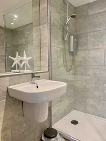 Prospect House Apartment 1 - sleeps 3 guests  in 1 bedroom - Image 3