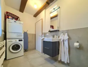 AVAHOME: Haus für 16, WLAN, Parkplätze, Netflix, Nespresso - Image 4