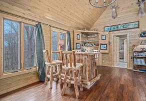 Large LODGE•Sleeps 20• Game Rm •HOT TUB• Golf nearby • Pontoon • poker rm - Image 5