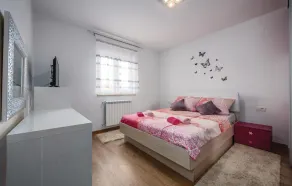3 Bedroom Stunning Home In Labin - Image 5