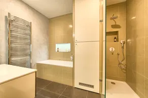 Luminoso e spazioso appartamento storico con 2 camere da letto | Dusni - Image 2