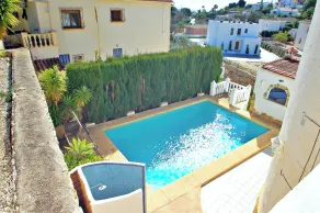 Villa con terrazza, barbecue e giardino | Vista sulla città - Image 4