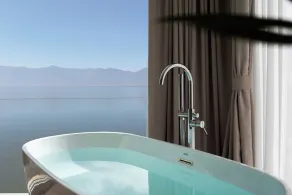 Da Li Yu Jia Ren Hotel - Image 2