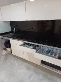 Luxo moderno loft de um quarto em frente ao mar com móveis de alta qualidade - Image 5
