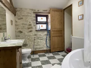 Former rustic bakery, four bedrooms, with pool in idyllic village - Image 3