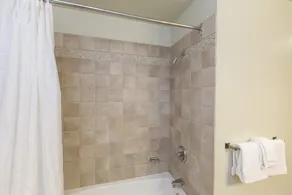 Condo de luxe avec 2 chambres et 2 salles de bain. - Image 4