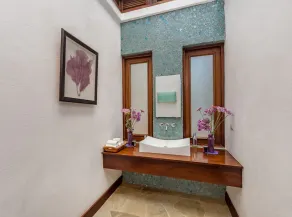 Batey 16: Caribbean heaven, saltwater pool, full staff, ocean view, 2 golf carts - Image 2