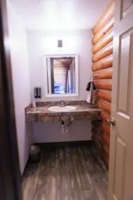 Big Medicine Cabins - Image 3