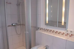 Haus-Meeresglueck-Seeteufel - Image 4