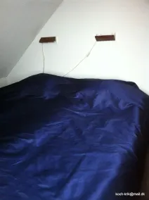 Wunderbares Haus nur 20 Meter vom Wasser mit riesengroßes Grundstück! Herrlich. - Image 4