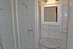 Tält takhus - stor tomt i ett lugnt läge - semester för hela familjen i tält taket hus - Image 3