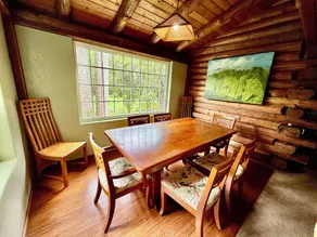 PERMITTED Charming LOG HOUSE Farm Stay! Upcountry Maui. Magical and Peaceful! - Image 3