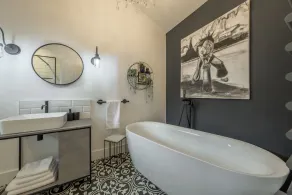 The Haybarn has been beautifully renovated and tastefully furnished - Image 2