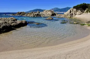 Beautiful apartment T3 overlooking the Gulf of Ajaccio - Image 3