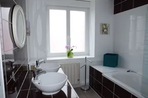 1. Stock geräumige und helle Wohnung mit Blick auf den Hafen 1640758 - Image 3
