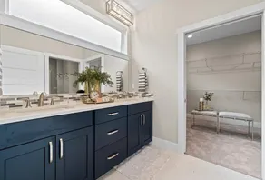 Luxury Accommodation - Image 5