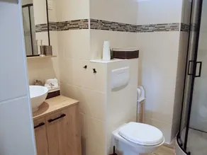 Un Gîte de Qualité Entièrement Équipé au Coeur du Var - Image 2