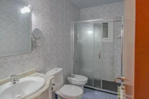 Villa entièrement équipée avec barbecue, jardin et piscine privée - Image 2