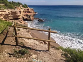 Luxury Seafront Apartment for Families in L'Ametlla de Mar - Image 5