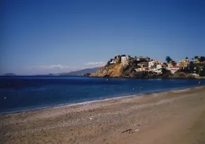 Appartamento a Bolnuevo con vista mare, piscina condivisa, A/C e Wi-Fi - Image 4