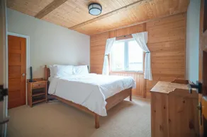 Hot Tub, A/C, Arcade, Fire Pit, King Beds, 5 Min to Water, - Image 4