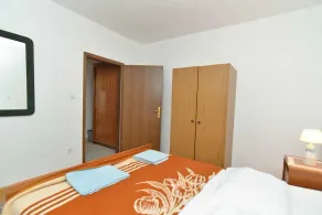 Holiday apartment with air conditioning - Image 4