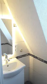 Vacation home 'So close to heaven' with 5 bedrooms, 2 bathrooms, 3x WC, garden - Image 4