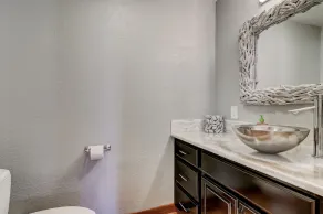 Belle maison de bord de l'eau - Image 2