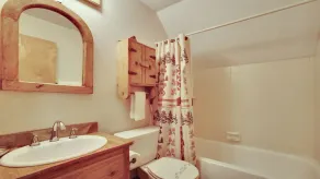 10 Crag-Sunriver, Oregon: Whirlpool, Grill, WiFi, SHARC Aquatics, Tubing Hill, MT. Bachelor, Golf, Deschutes River, Tennis, Radwege - Image 5