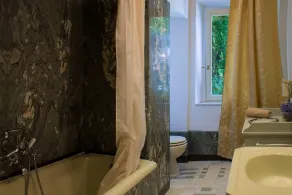 Villa in Moltrasio mit 8 Schlafzimmern 16 Schlafplätzen - Image 3