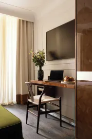 Palais Bourbon Hotel - Room 13- 2P - Invalides - Image 4