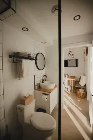 Chalet in stile scandinavo in natura - Image 2