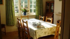 Pretty cottage with direct access to The New Forest - Image 5