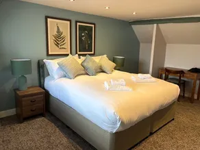 Oak House - Image 4