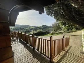 Quiet Sunny South Facing Lodge, Private Decking with Great views & Car Parking - Image 3