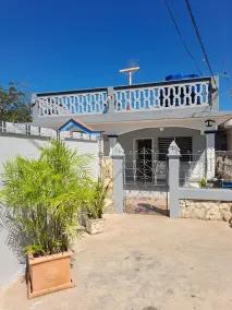 Casa Chirino y Maria - Image 2