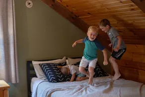 Weaverville Cabin + Mini Cabins w/ Pickleball + Hot Tub + 50 Acres - Image 3
