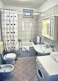 Sipa Apartments - Comfort Two Bedroom Apartment with Balcony and Sea View - Image 3