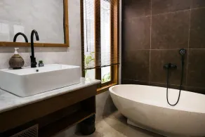 Modern 3-BDR Private Villa in Kuta - Image 2