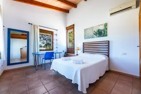 Country House 'Can Putxeta' with Mountain Views, Private Pool and Wi-Fi - Image 5