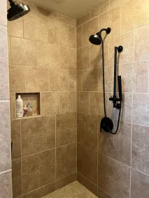 Beautiful home Sleeps 10 with Heated Inground Pool - Image 4