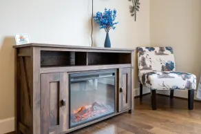 Luxurious Retreat in SW Portland with 7-Person Hot Tub – Sleeps 14 Comfortably! - Image 2