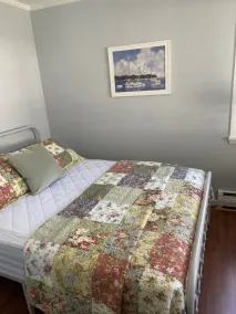 Inside Lakeside 5 Bedroom 2 Bath House With  Porches 1st floor master and bath - Image 4