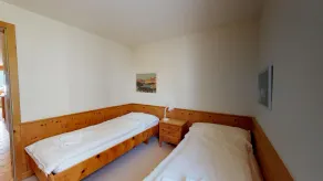 Ansprechende und helle 3-Zimmerwohnung mit wunderschöner Berg- und Seesicht. - Image 5