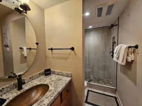 Cozy Bear Lodge home - Image 3