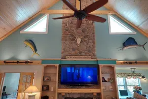 Beautiful Waterfront Hideaway Gem on Bessy Creek w/ Swim Spa, Tiki Bar Boat Lift - Image 2