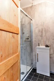 Spacious Cottage in Rhydyfelin, No Deposit - Image 5
