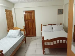Store Bay Suite at Goodheart's Comfort Inn - Image 3